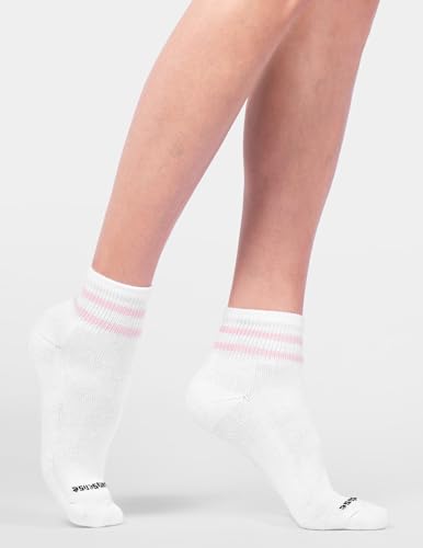 Image of no nonsense Women's Cushioned Quarter Top Socks