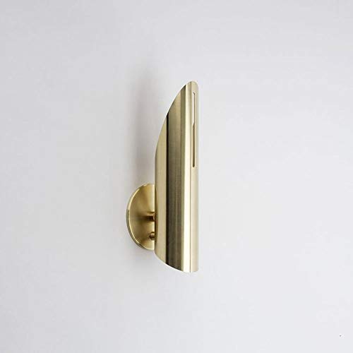 Applique murale fer creux pour illuminer les couloirs sombres avec style
