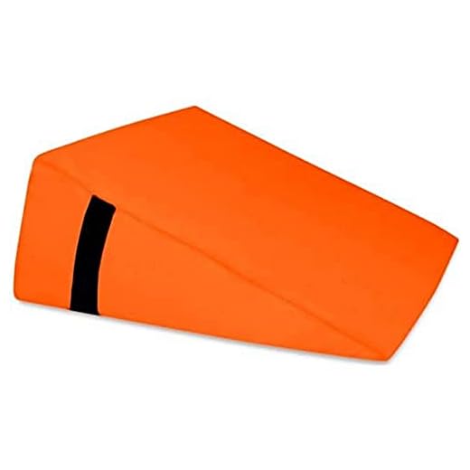 QUIRUMED Cojín cuña, Medidas 40 x 50 x 13 cm, Color Naranja, Ergonómico, Polipiel, Relleno Flexible, Cojín Masaje, Fisioterapia, Apoyo para la Espalda