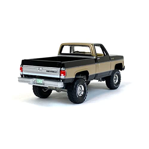 Truck 1/64 1973 Chevy K10 4X4, Black/Gold, Exclusive Limited Edition Cp7804 #TOP1