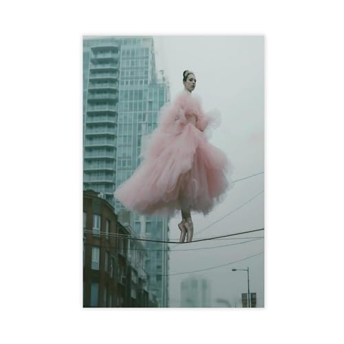 Poster toile ballerine flamboyante pour habiller un mur vide de salon