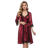 Encaje: Incluye detalles de encaje que añaden un elemento decorativo y femenino al diseño