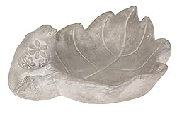 Bebedero clásico para pájaros de cemento, baño par...: Bebedero para pájaros clásico: este bebedero para pájaros es una maravillosa adición a cualquier jardín o exterior y tiene una forma clásica de flor con un pájaro sentado en él. Apto para pájaros: este bebedero para pájaros es una excelente manera de...