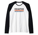 pizzighettone cremona Mostra il tuo amore per Pizzighettone, Italia con questo design alla moda retrò città! Questo design presenta il nome della città in un carattere fresco con sottolineatura a strisce colorate. Il look invecchiato gli conferisce un tocco classico vintage che tutti ameranno.