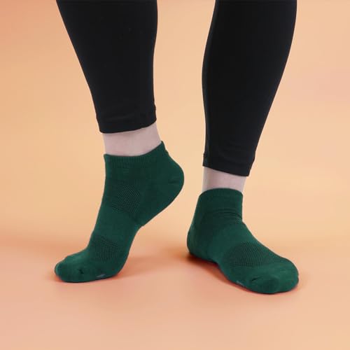 Image of BambooMN Men and Women's Rayon from Bamboo Low Cut Ankle Socks for Sports, Work and Everyday Wear - 4 Pairs - Unisex Sizing