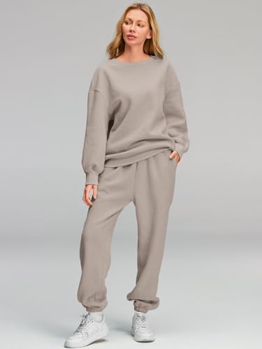 AUTOMET Womens 2 Piece Outfits Sweatsuit Oversized Sweatshirt Lounge Sets Baggy Sweatpants Fall Fashion with Pockets