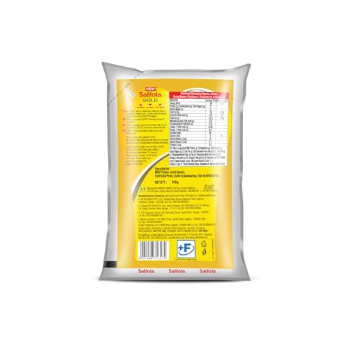 Image of Saffola Gold Refined Cooking oil | Power of 3 - Balance of Good Fats, Triple Anti-Oxidant System & Fortified with Vitamins | Multi-Source Edible Rice Bran & Corn Oil | 1 Litre /910 Gm Pouch