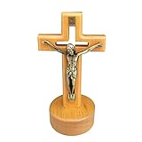 Aussehen Design Dieses Kruzifixkreuz für Tisch besteht aus einem Holzkreuz mit einer Jesus-Statue aus Metall und einer hölzernen Pierbasis mit magnetischer Saugkraft. Es ist hochglanzpoliert und fein verarbeitet, mit einem zusätzlichen magnetischen Saugfuß, der es dem Kreuz ermöglicht, besser zu stehen und hat einen großen praktischen und dekorativen Wert.