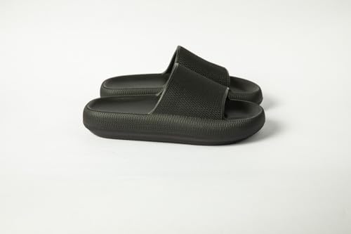 شبشب سلايد يوني بامب مريح وخفيف الوزن وأنيق بنمط سهل الارتداء للرجال من اوندا، لون أسود، مقاس 45 EU