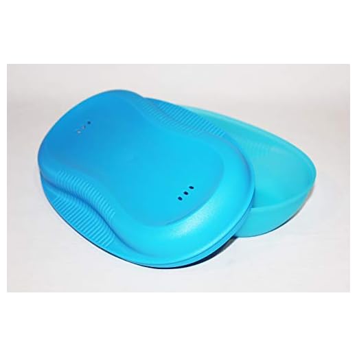 Tupperware Breakfast Egg or Omelet Maker Microwave Cooker Azure Blue