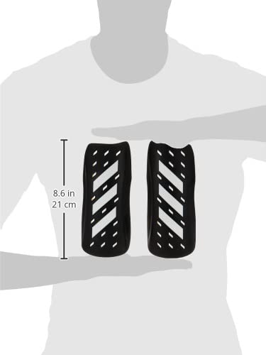 Caneleira Adidas Tiro Club