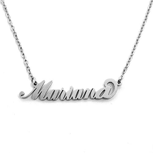 Collier prénom personnalisé : un lien éternel pour votre maman