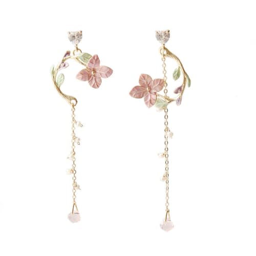 Boucles d'oreilles asymétriques fleurs et long pompon pour vos soirées d'été