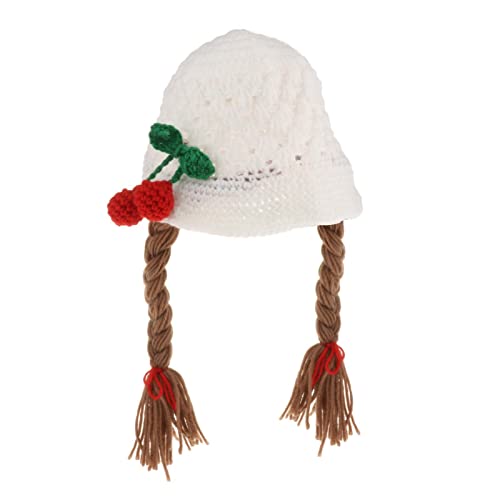 Bonnet bébé tricoté avec jolis détails pour un cadeau de naissance idéal