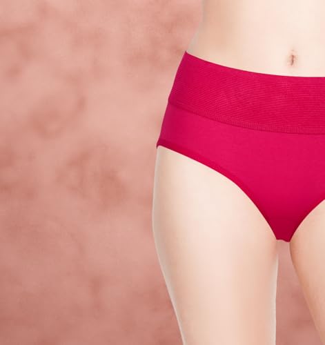 Tukli mushuk va shaffof panties