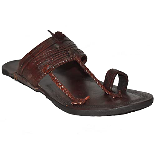 Image of Royal Khwaab Men's Kolhapuri chappals Leather hardcrafted Stylish,Ethinicwear & Dailywear Designed with Excellence 100% Comfortable.