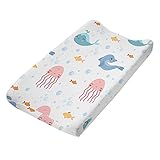 3. Tener algunas de nuestras fundas para almohadillas de cambio le permitirá estar preparado para esos líos mientras mantiene su guardería con un aspecto excelente.