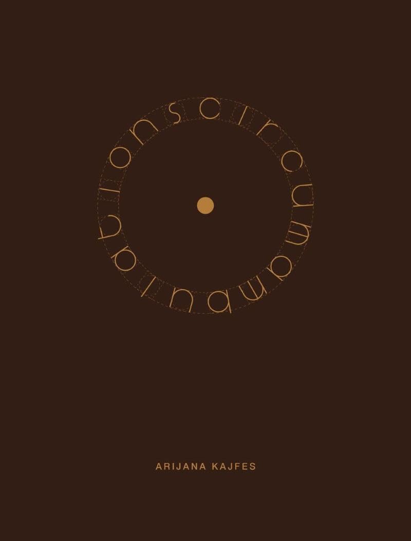 Livre Circumambulations Arijana Kajfes pour table basse salon