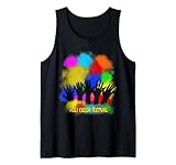 Gran camiseta para hombres y mujeres para celebrar los colores de festivales, el amor y el amor divino de Radha Krishna durante la temporada de primavera a partir de marzo. Gráfico de camiseta con colores populares en polvo de las vacaciones.
