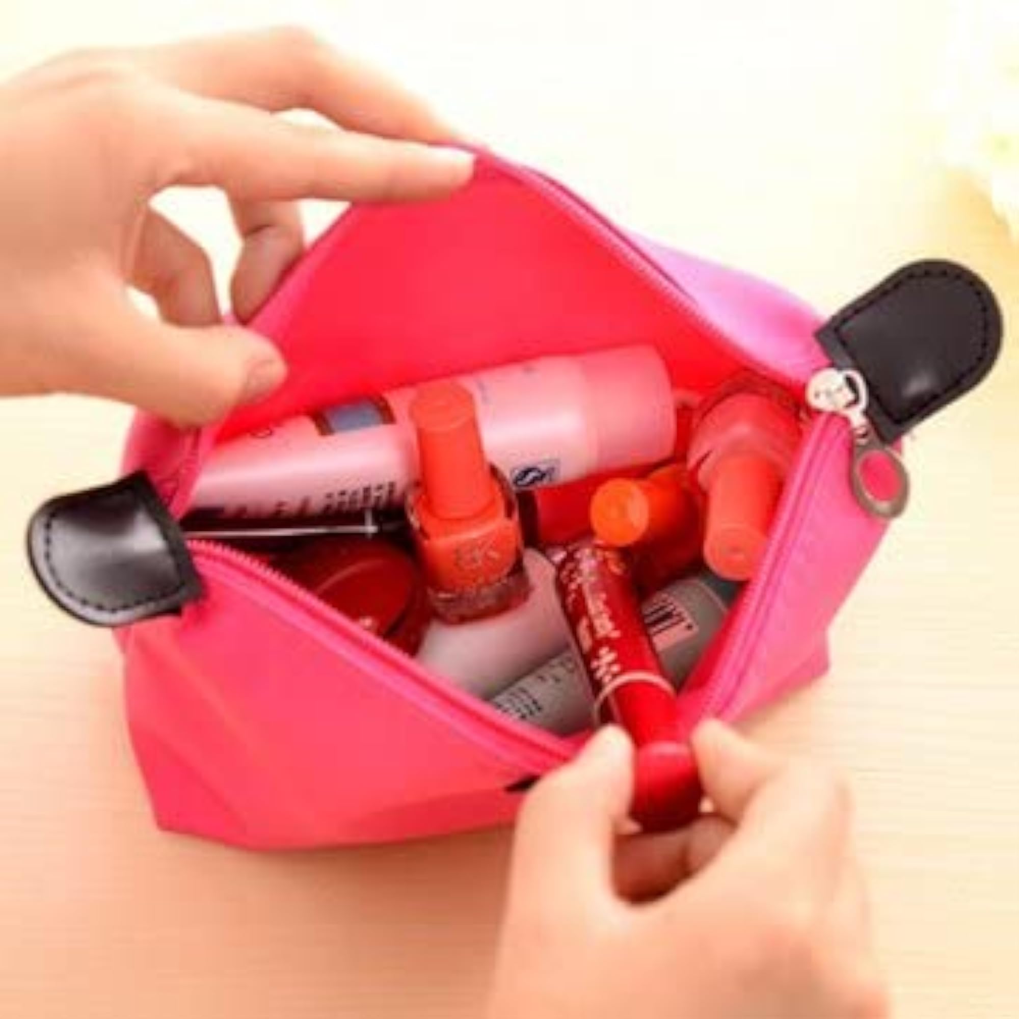 GlobalNiche Waterproof Travel Organizer Handbag