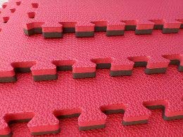 Kit com 6 Tatames Dupla Face Vermelho com Preto 50x50x2cm