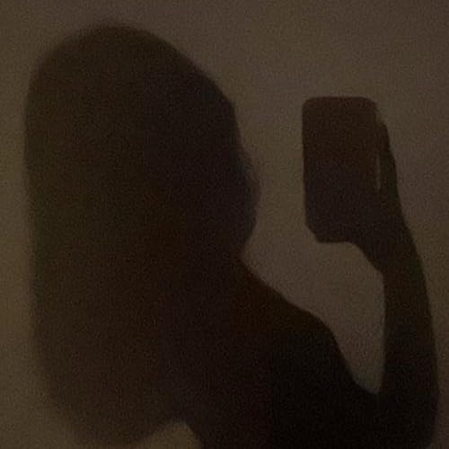 Couverture de Girl In The Dark