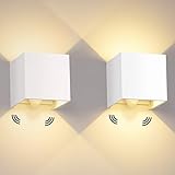 12W LED Wandleuchte Innen/Außen 2 Stücke mit Bewegungssensor LED Wandbeleuchtung IP65 Led Wandlampe 3000K Außenwandleuchte Mit Einstellbar Abstrahlwinkel Außenleuchte Sensor
