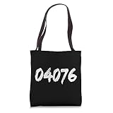 04076 zip design for Maine men and women in brush lettering. No need for anyone to ask, where you from? Represent your area with this homage to 04076 neighborhood design. Shapleigh 04076 makes a great gift idea for birthday, Mother's Day, Father's Da...