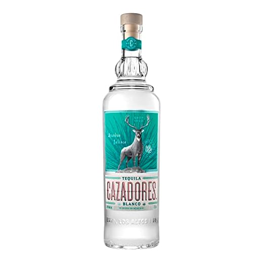 CAZADORES, Tequila Blanco de 700 ml, 100% Agave Azul, Cristalino y Transparente, Suave Sabor, Producto de la familia Bacardí