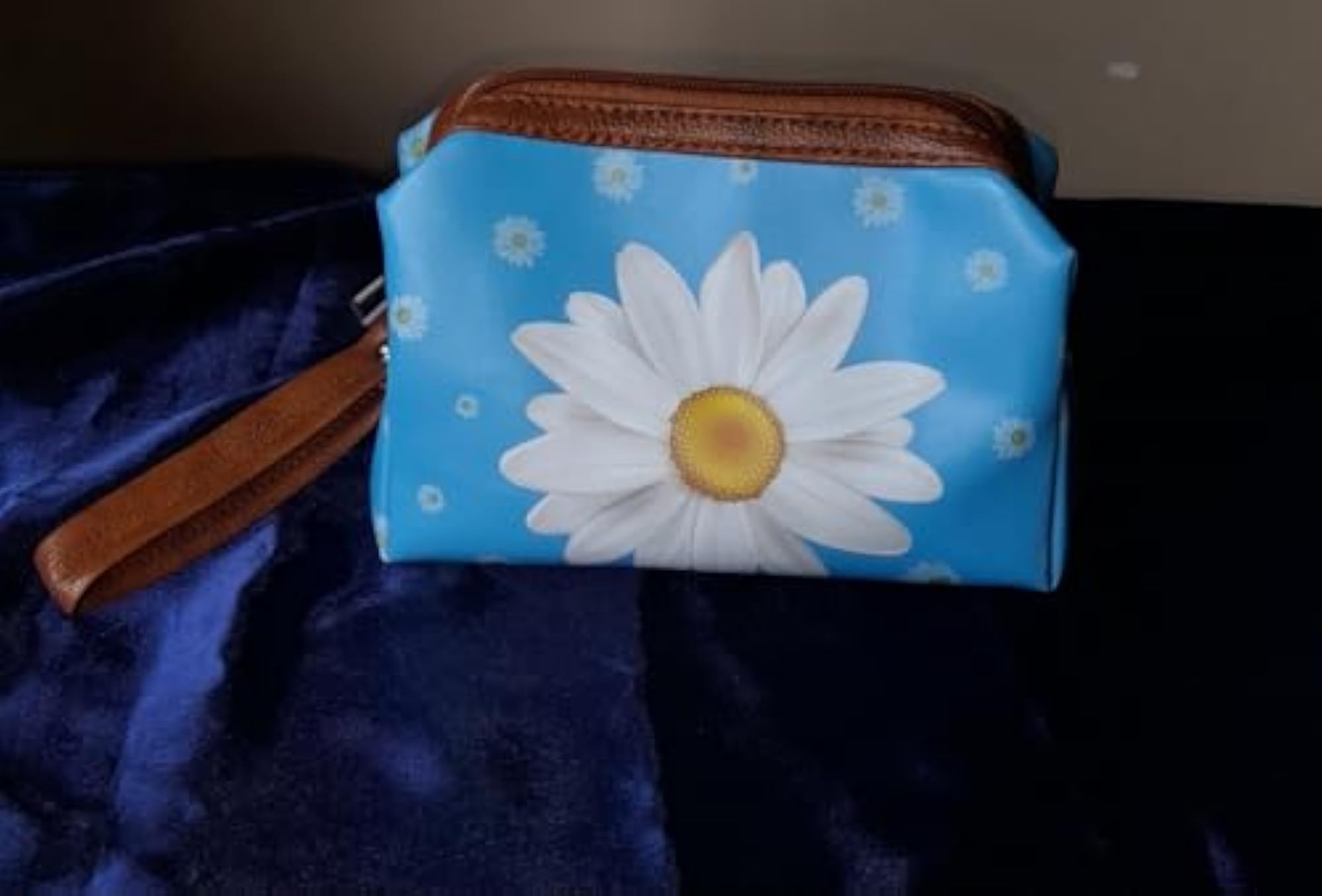 Daisy Delight Cosmetic Pouch, Cute & Functional Makeup Bag for Travel