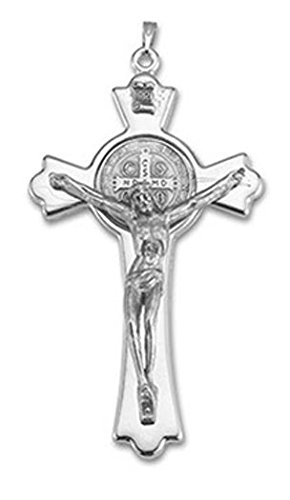 Cruz de San Benito de plata maciza con relieves de alta definición