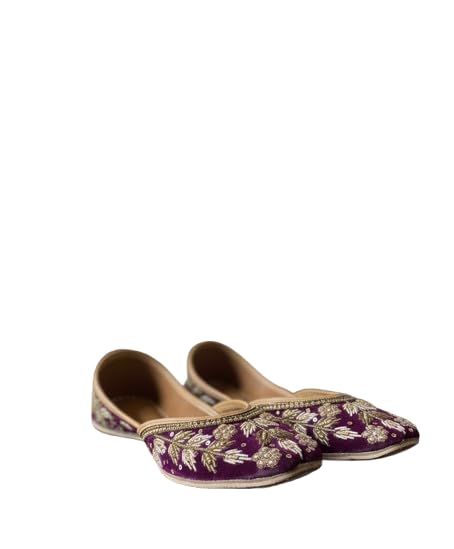 Handcrafted Leather Mojari Jutti for Women – Purple Embroidered Traditional Flats, Soft Leather Sole, Ethnic Indian Wedding & Festive Footwear-image-37