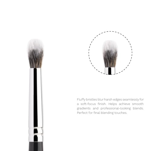 Image of PAC Eyeshadow Blending Brush 204
