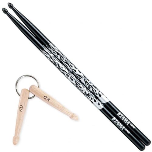 Baguettes Tama 7A-F-BS Rhythmic Fire noir argenté avec un porte-clés batteur