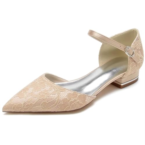Chaussures de soirée en dentelle et bout pointu d'une élégance rare