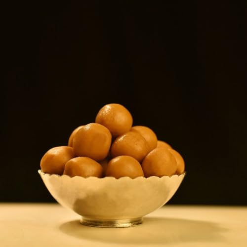 Image of SAKAS Fresh Satari-Style Kandi Peda 200g | Traditional Maharashtrian Sweet | Soft Rich & Delicious Texture | No Added Colors or Preservatives | Festive Gift Pack | Since 1993 | 60 Days Shelf Life