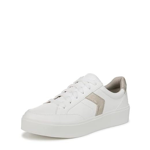 25 Cozy Winter Outfit Ideas for Women (Style Guide) Sneakers