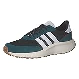 Practica tu deporte favorito gracias a las Zapatillas de running de adidas. Comodidad y ligereza para que sólo tengas que preocuparte de rendir al máximo