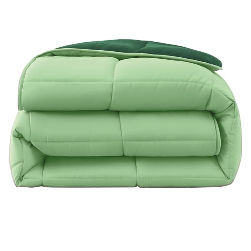 wometo Plüsch Steppbett Ganzjahresdecke Wende-Design ca. 135x200 – grün und dunkelgrün – warme Winterbettdecke kuschelig und weich I ohne Bezug verwendbar I Oeko-TEX Zertifiziert