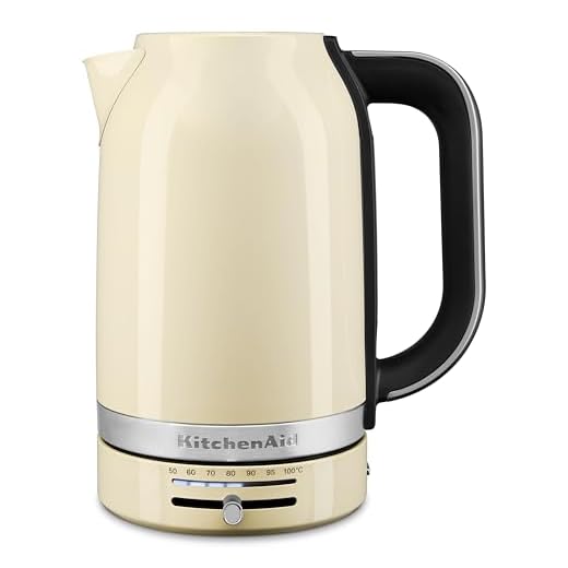 KitchenAid Variable Temperature Kettle 1.7 L - Almond Cream 5KEK1701BAC