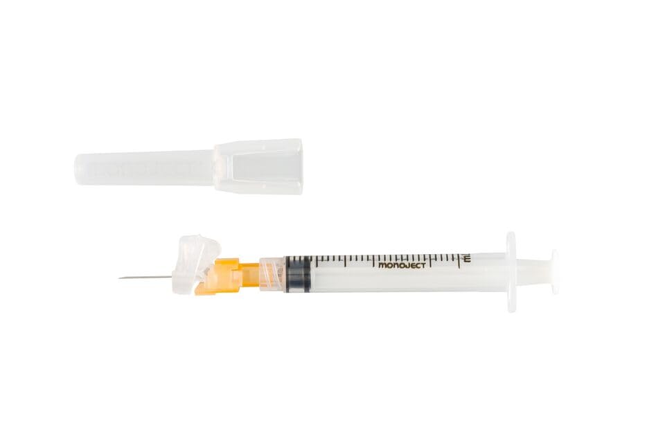 Cardinal Health™ Monoject™ Magellan™ Hypodermic Safety Needle and Syringe Combination, Orange, 3ML, 25GA x 0.625IN, Case of 400
