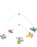 Die flotten Flieger sausen im Kreis herum und sorgen dafür, dass den Babys nie langweilig wird