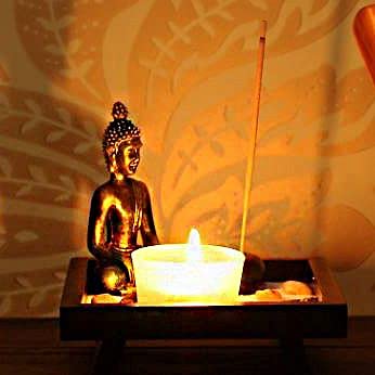 Buda Jardim Zen com Incensário e Castiçal