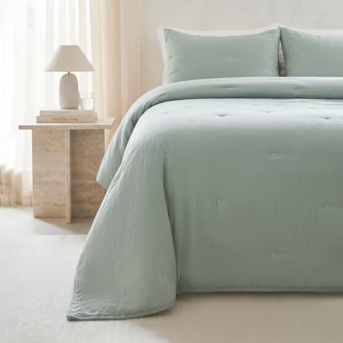 Nakışlı Mint Çift Kişilik Yatak Örtüsü Seti 1 Adet 250 x 230/2 Adet 50 x 70 cm