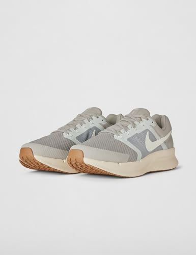 Image of Nike Men's Run Swift 3 Road Running Shoes