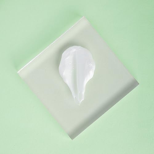 Image of PAC Strobing Cream Gold | Ultra Fine Light Reflective Particles | Subtle Dewy Glow | Lightweight