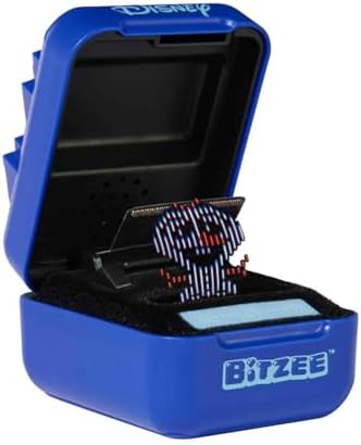 Brinquedo Bitzee Disney azul com tampa aberta, mostrando o interior preto e o personagem pixelado.