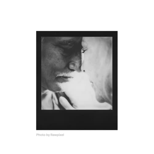 Image of Polaroid B&W Film for I-Type, Black Frame Edition (6033) (8 Photos)