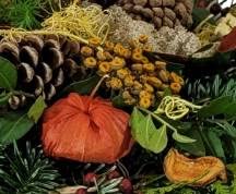 Totensonntag Allerheiligen - natürliche Grabschale Friedhof - Grabschmuck von Flora Trans