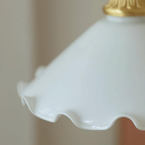 Suspension créative en verre pour sublimer un couloir sombre ou salle à manger
